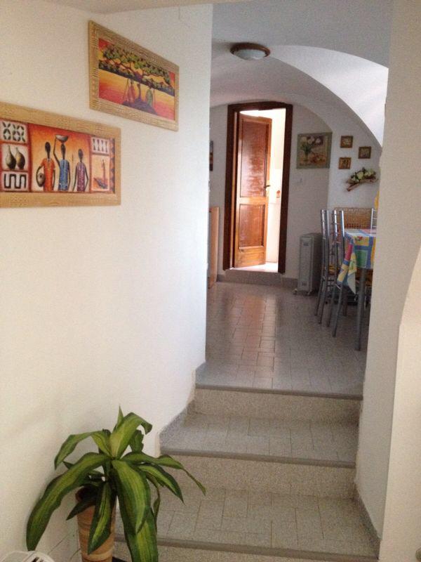 RIF.31 AMPIO TRILOCALE A POCHI KM DAL MARE