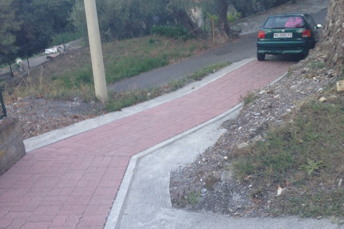 RIF.31 AMPIO TRILOCALE A POCHI KM DAL MARE