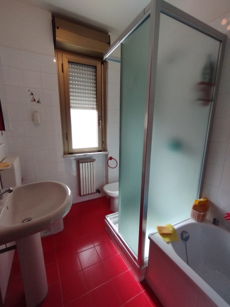 RIF.23 BILOCALE CON TERRAZZO ANGOLARE