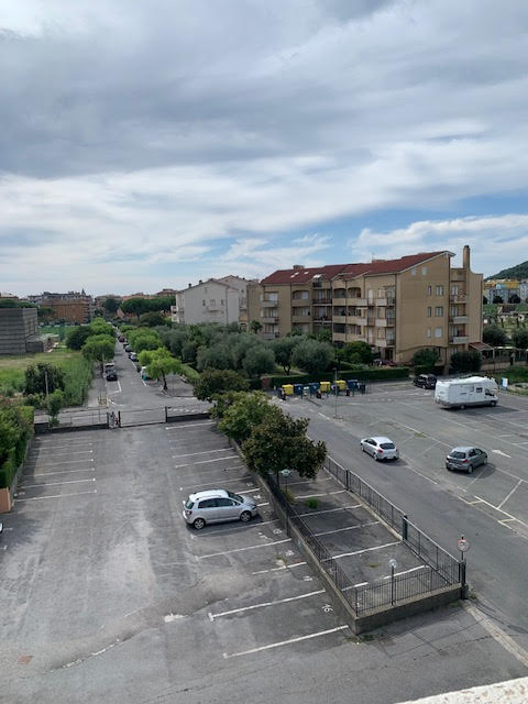 RIF.23 BILOCALE CON TERRAZZO ANGOLARE