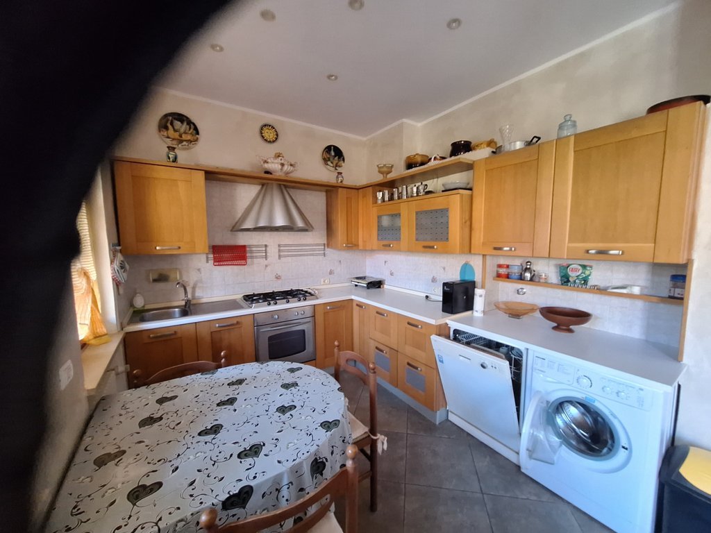 RIF.25 QUADRILOCALE CON GIARDINO