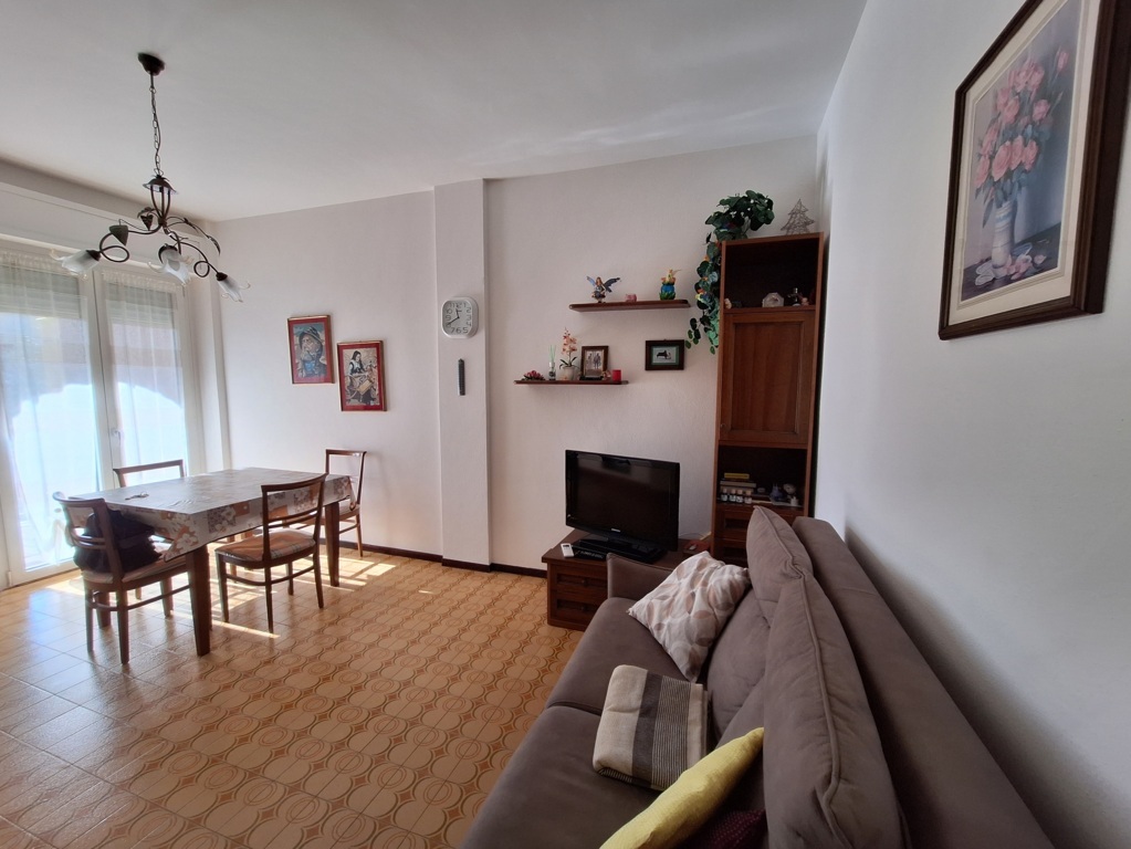 RIF.2 BILOCALE IN PICCOLA PALAZZINA