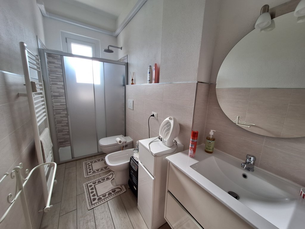 RIF.2 BILOCALE IN PICCOLA PALAZZINA