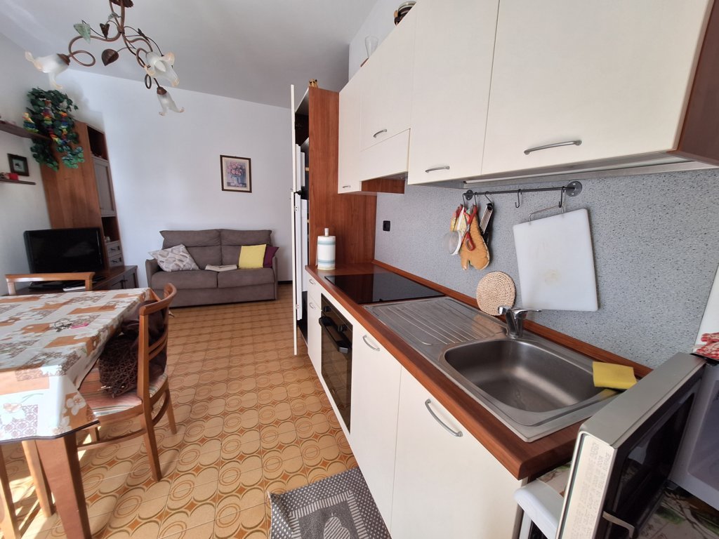 RIF.2 BILOCALE IN PICCOLA PALAZZINA