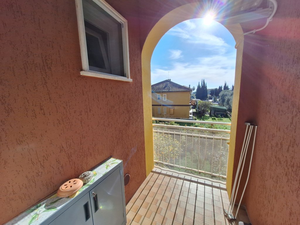 RIF.2 BILOCALE IN PICCOLA PALAZZINA