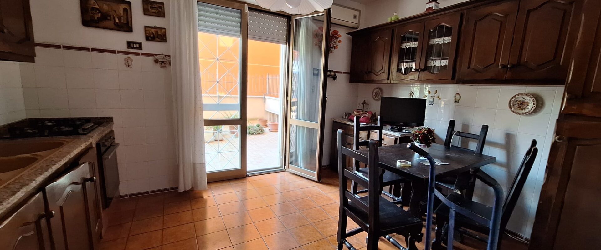 QUADRILOCALE CON GIARDINO