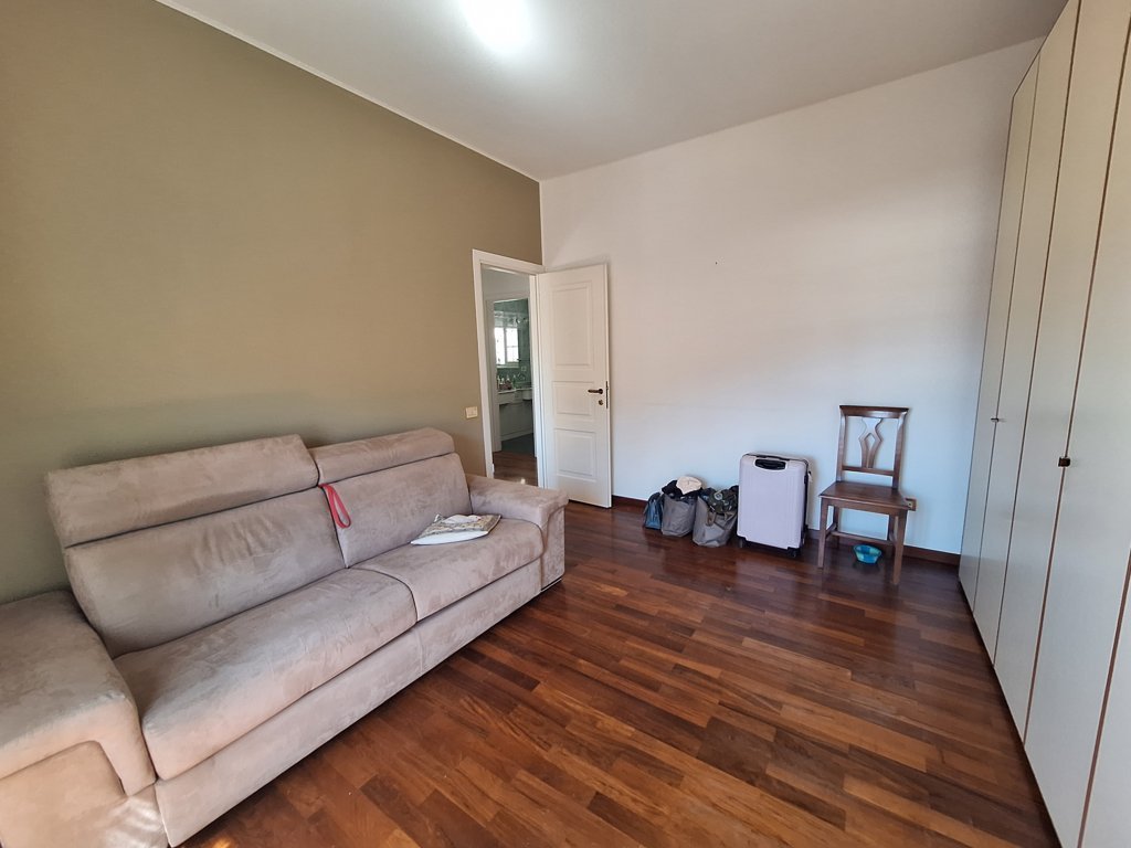APPARTAMENTO IN VILLA