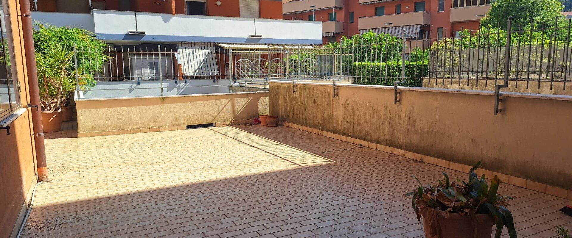 QUADRILOCALE CON GIARDINO